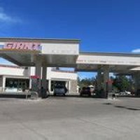Giant Gas Station In Payson